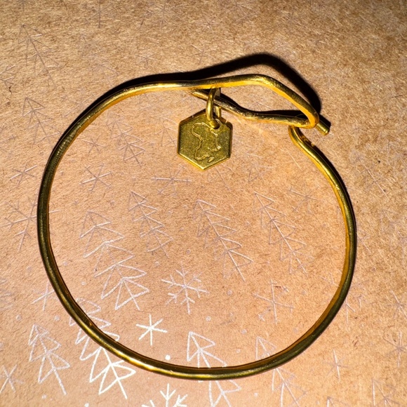 Sseko Girls Foundation Jewelry Modern Contemporary Africa Charm Gold Bracelet - Picture 6 of 10